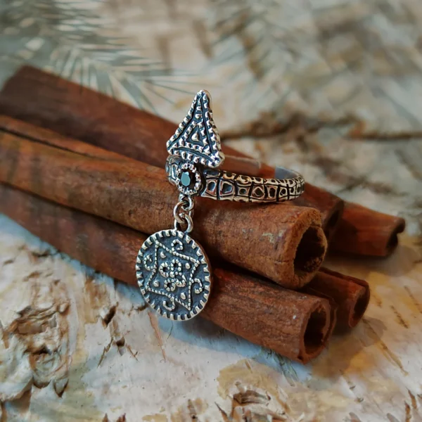 Annman Silver Ring with Onyx
