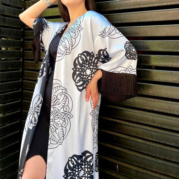 Kimono Black and white